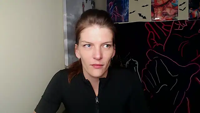 Snapshot of VanessaRey_ chatting on 09-26-25, 06:31 VanessaRey online show from 09-26-25, 06:31