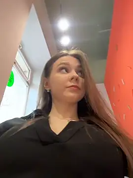 MilaBee online show from 04-05-26, 11:06