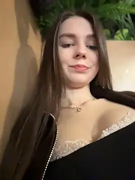 MilaBee online show from 04-08-26, 07:43