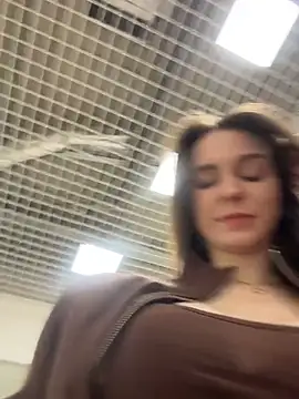 MilaBee online show from 02-22-26, 11:12