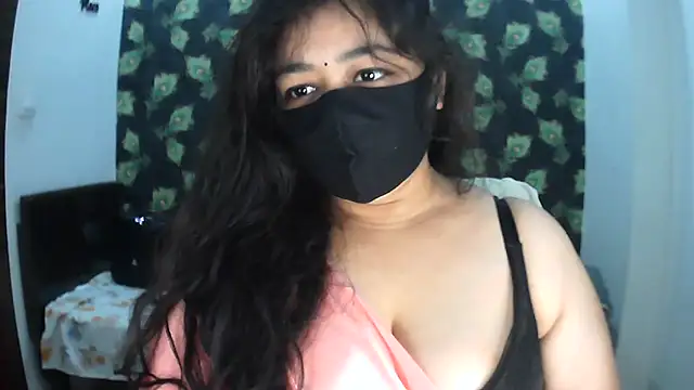 Snapshot of sonali4 chatting on 07-10-26, 01:11 sonali4 online show from 07-10-26, 01:11