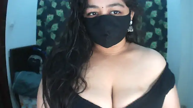 Snapshot of sonali4 chatting on 07-14-26, 12:44 sonali4 online show from 07-14-26, 12:44