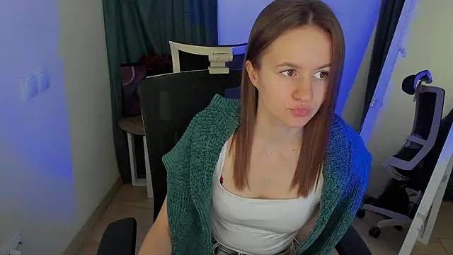 Catherine e online show from 10-14-25, 06:19