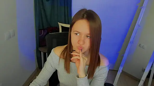 Catherine e online show from 10-20-25, 06:52