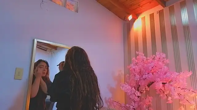 Snapshot of angelinarouse_ chatting on 02-14-26, 03:40 angelinarouse online show from 02-14-26, 03:40