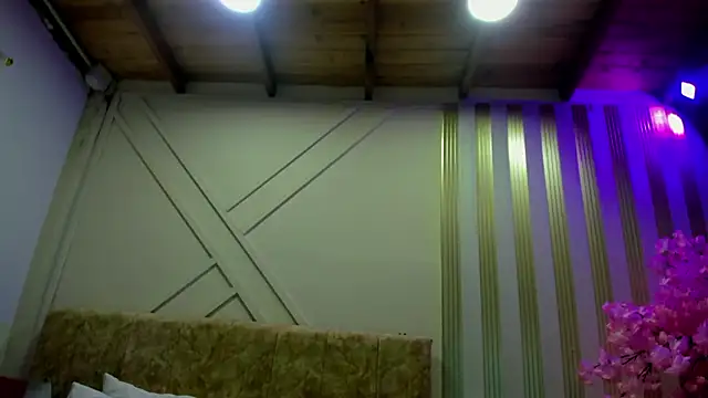 angelinarouse  online show from 01-11-26, 01:34