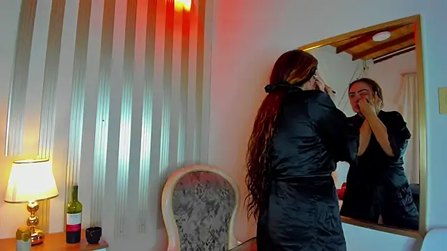 angelinarouse  online show from 10-27-25, 11:38