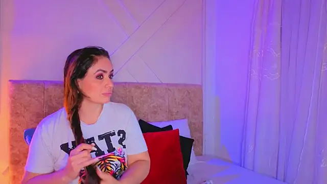 angelinarouse  online show from 04-15-26, 03:12