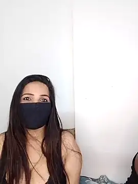 Milfy couple online show from 03-17-25, 07:37