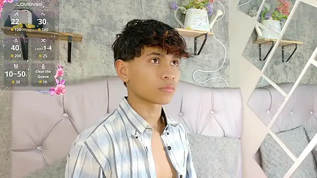 Ethan Westt online show from 04-17-26, 08:44