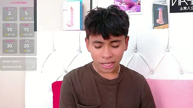 Snapshot of Ethan_Westt chatting on 02-02-26, 08:30 Ethan Westt online show from 02-02-26, 08:30