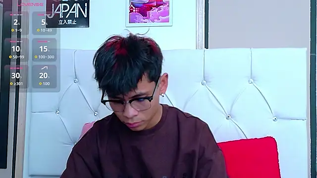 Ethan Westt online show from 11-13-25, 08:46