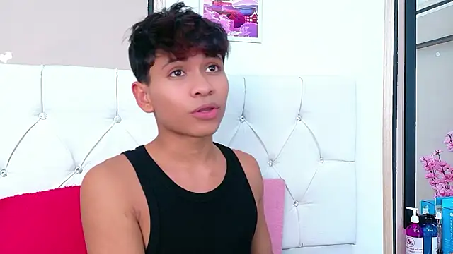 Ethan Westt online show from 03-19-26, 08:42