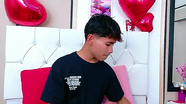 Ethan Westt online show from 03-07-26, 08:36