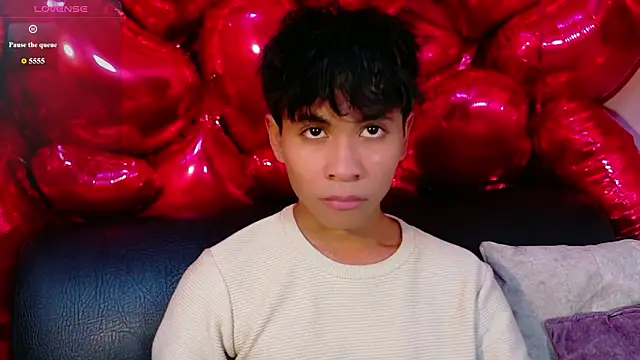 Snapshot of Ethan_Westt chatting on 02-25-26, 08:41 Ethan Westt online show from 02-25-26, 08:41