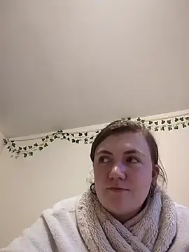 Snapshot of ShereeJenkins chatting on 03-21-25, 05:45 ShereeJenkins online show from 03-21-25, 05:45