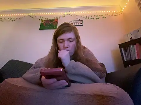 Snapshot of ShereeJenkins chatting on 03-17-25, 09:57 ShereeJenkins online show from 03-17-25, 09:57