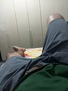 JovanRJ online show from 04-10-26, 10:06