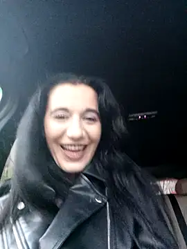 lovelarisa2025 online show from 03-17-25, 03:40