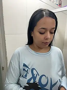 Snapshot of Deepika_padukoneNisha chatting on 06-18-26, 03:06 Deepika padukoneNisha online show from 06-18-26, 03:06