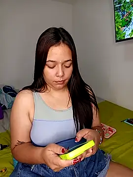 Snapshot of Deepika_padukoneNisha chatting on 09-18-25, 11:13 Deepika padukoneNisha online show from 09-18-25, 11:13