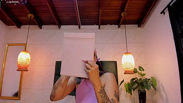 Danna williamss online show from 09-19-25, 12:09