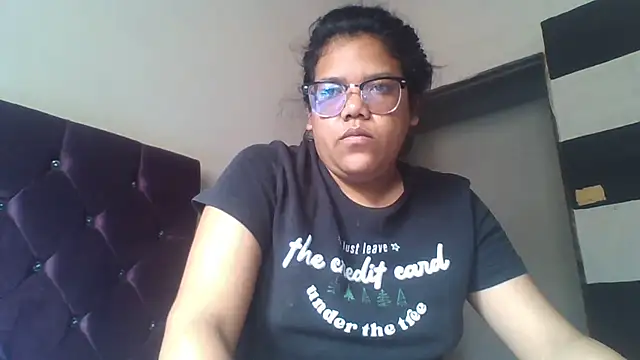 Valeria Tiffany online show from 10-23-25, 05:55