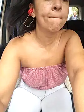 Amadamilf1980 online show from 11-01-25, 04:01