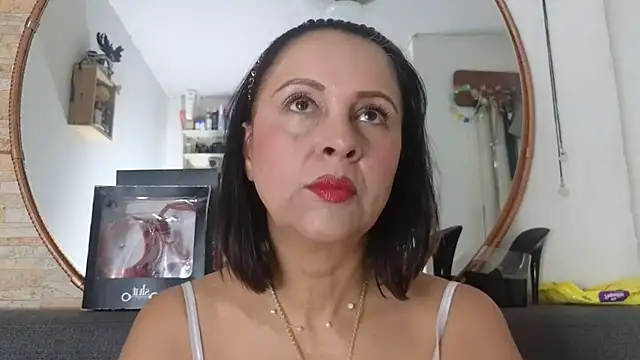 Amadamilf1980 online show from 11-07-25, 04:00