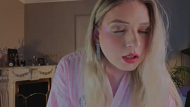 Jes Solar online show from 04-15-26, 09:37