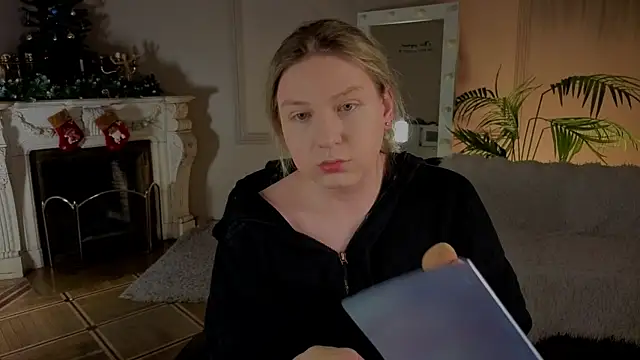 Jes Solar online show from 12-17-25, 01:32