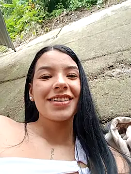 adrianagilton online show from 11-02-25, 05:51