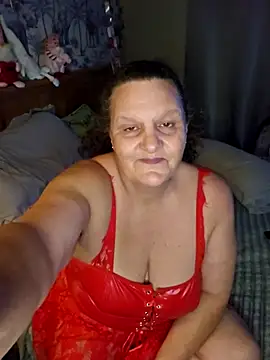 MissQueenBeex online show from 12-19-25, 06:10