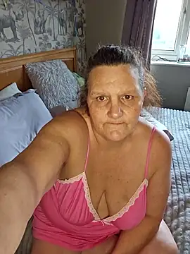 MissQueenBeex online show from 01-08-26, 02:01