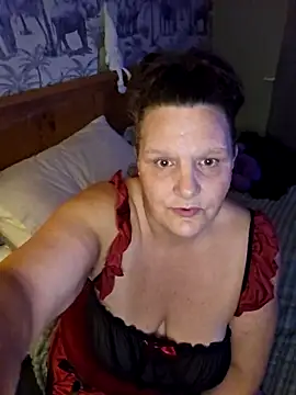 MissQueenBeex online show from 12-04-25, 11:59