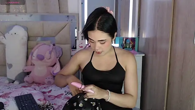 Snapshot of AlitaAnisee chatting on 05-05-26, 12:35 AlitaAnisee online show from 05-05-26, 12:35