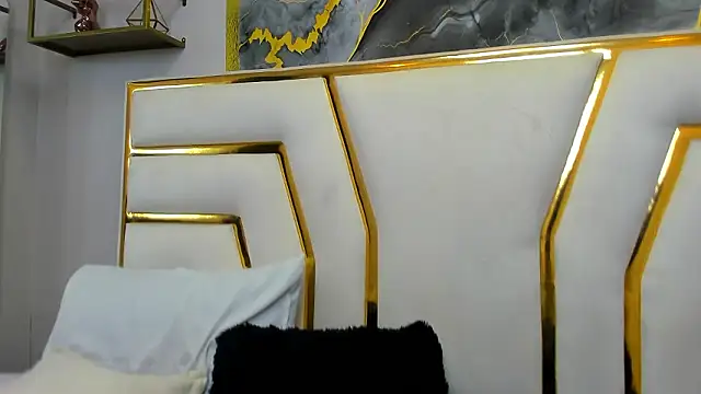 NalaRosse online show from 02-15-26, 03:07