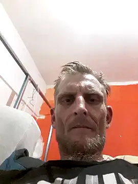 Tomassasdss online show from 10-01-25, 02:38