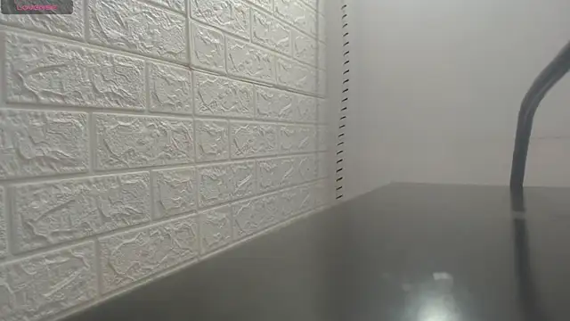 nei girl online show from 11-20-25, 11:22