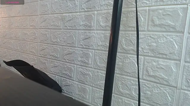 nei girl online show from 11-28-25, 11:32