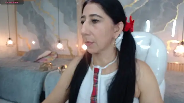 Snapshot of nei_girl chatting on 03-09-26, 11:58 nei girl online show from 03-09-26, 11:58