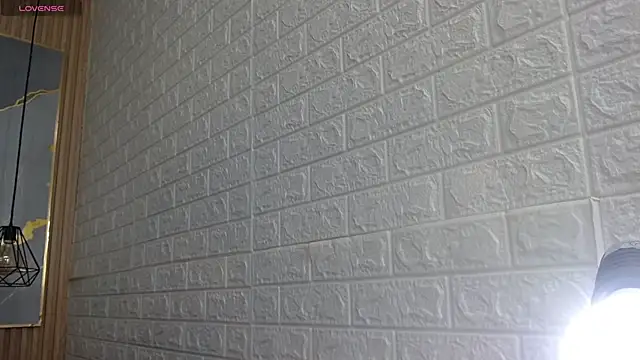 Snapshot of nei_girl chatting on 03-26-26, 11:30 nei girl online show from 03-26-26, 11:30