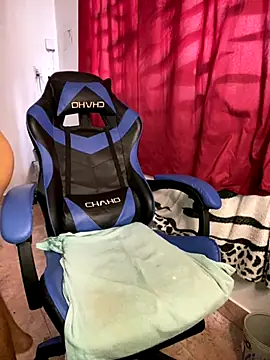 taimara 1 online show from 11-21-25, 04:39