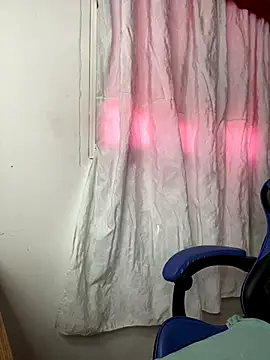 taimara 1 online show from 12-21-25, 04:08