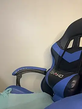 taimara 1 online show from 02-22-26, 03:24