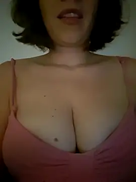 Snapshot of Cris_Redd chatting on 06-11-26, 09:34 Cris Redd online show from 06-11-26, 09:34