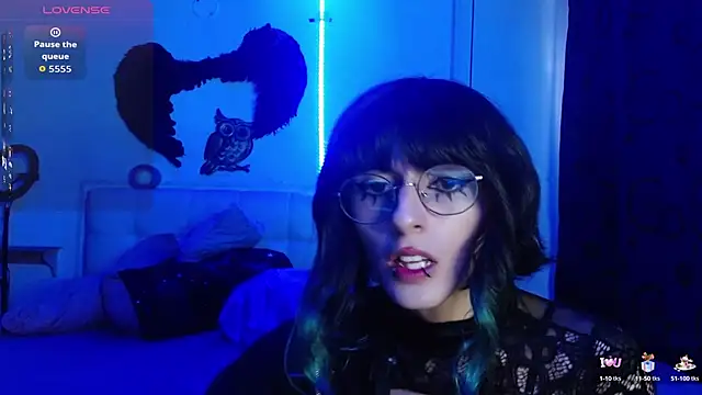 goth minerva online show from 09-24-25, 02:01