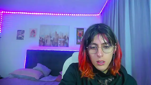 goth minerva online show from 05-05-26, 01:36