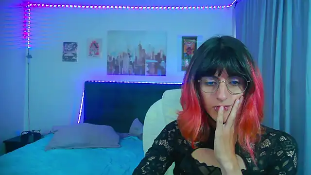 goth minerva online show from 04-10-26, 01:40