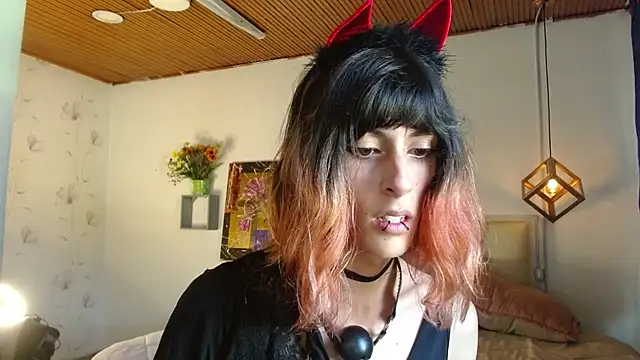 goth minerva online show from 03-19-25, 01:51